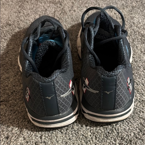 Mizuno Wave Inspire 10 Running Shoes - Picture 3 of 11